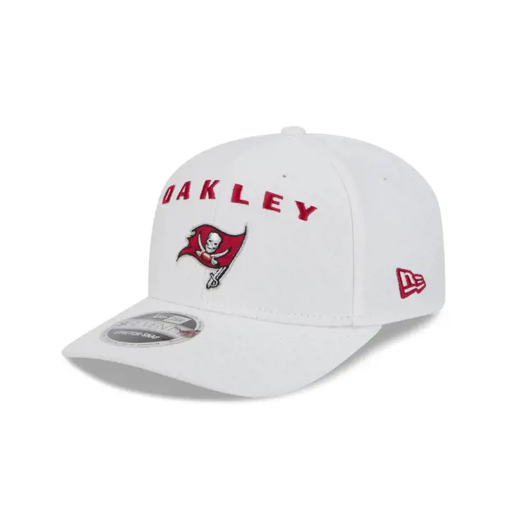 Tampa Bay Buccaneers NFL Oakley White Team Logo 9SEVENTY Bnc