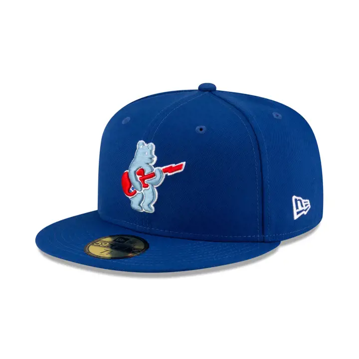 Casquette d'entraînement au bâton 59Fifty ALT bleu/rouge des Cubs de Chicago 2025 MLB